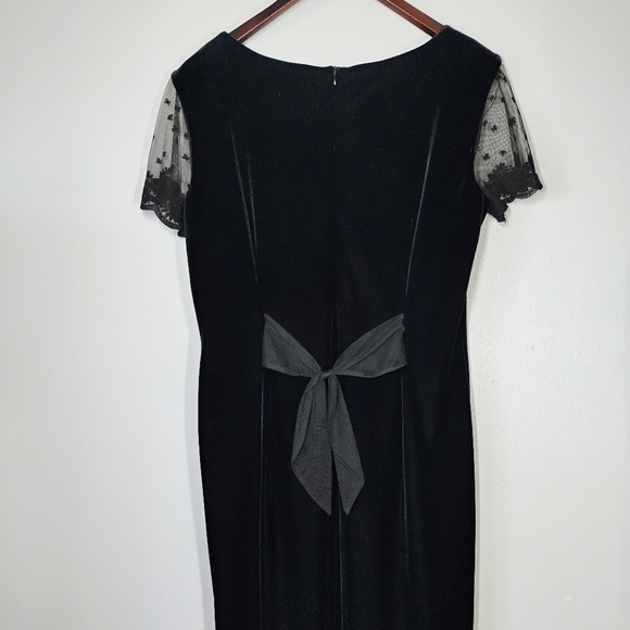 Vintage Robbie Bee Black Velvet Maxi Dress Bow Lace Sleeves Size 12 Petite - Picture 5 of 12